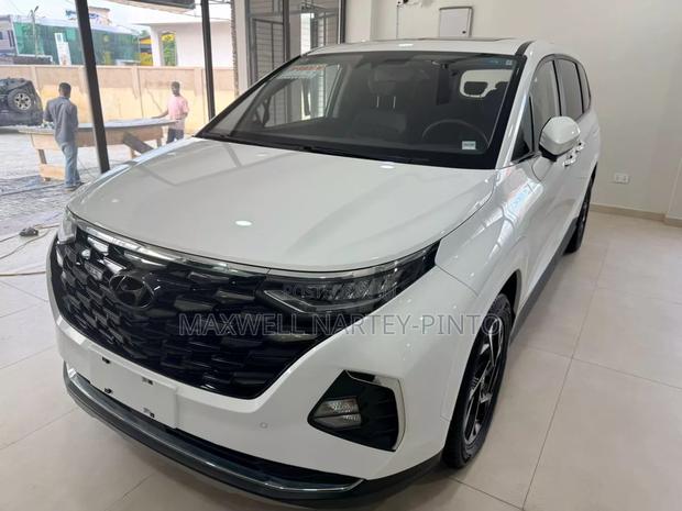 New Hyundai Custin 2025 White