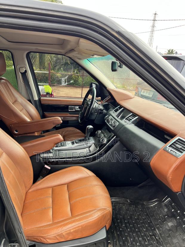 Land Rover Range Rover Sport Supercharged 4x4 (5.0L 8cyl 6A) 2012 Black
