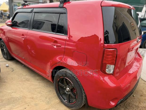 Scion xB 2015 Red