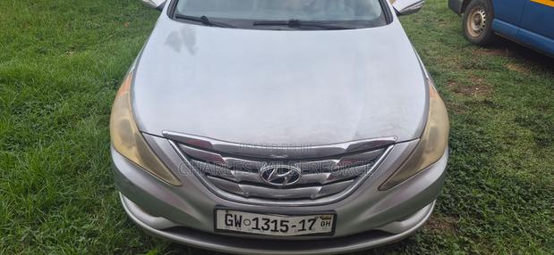Hyundai Sonata Limited Sedan FWD (2.4L 4cyl 6A) 2012 Black