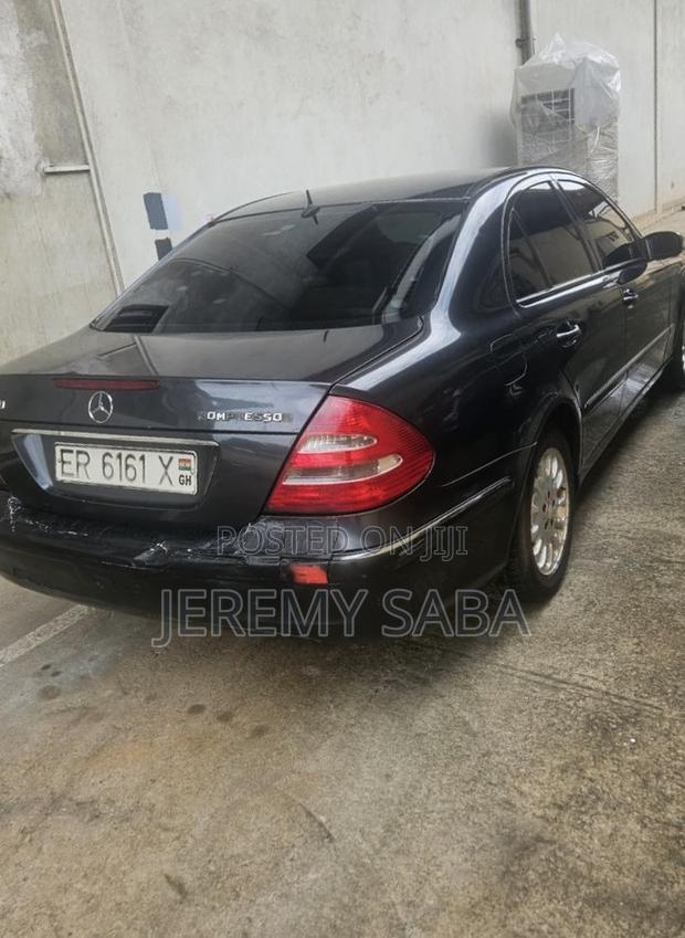Mercedes-Benz E200 2006 Black