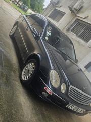Mercedes-Benz E200 2006 Black for sale