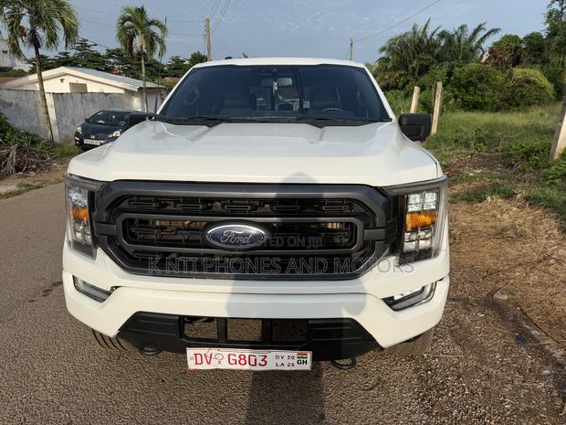 Ford F-150 LARIAT 2023 White