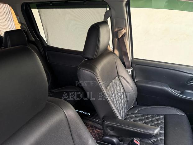 Toyota Voxy 2015 White