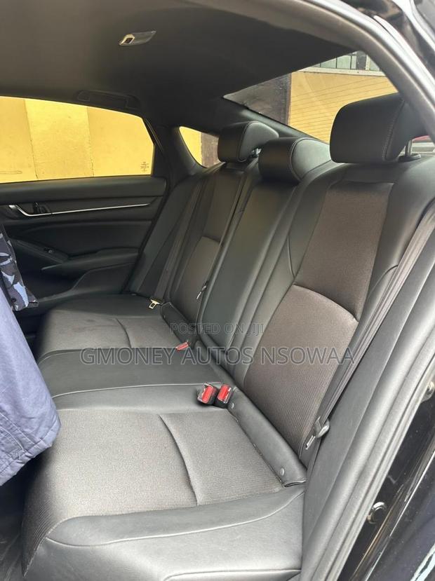 Honda Accord Sport (2.0L 4cyl Turbo 6M) 2019 Black