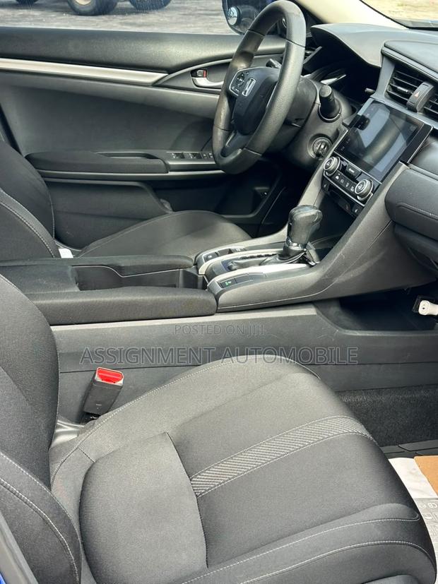 Honda Civic LX 4dr Sedan (2.0L 4cyl) 2016 Blue