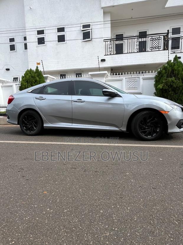 Honda Civic LX Coupe 2018 Silver