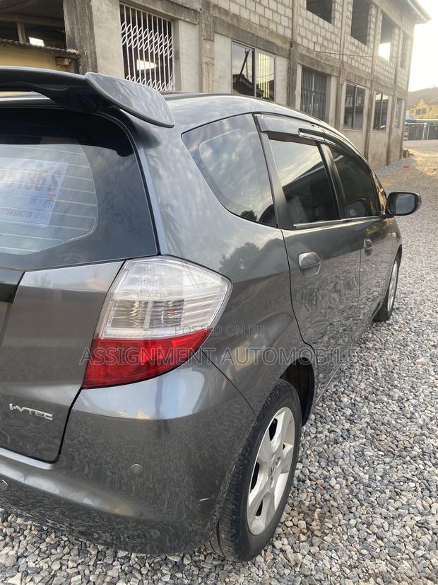 Honda Fit Automatic 2010 Gray