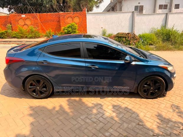 Hyundai Elantra 2015 Blue
