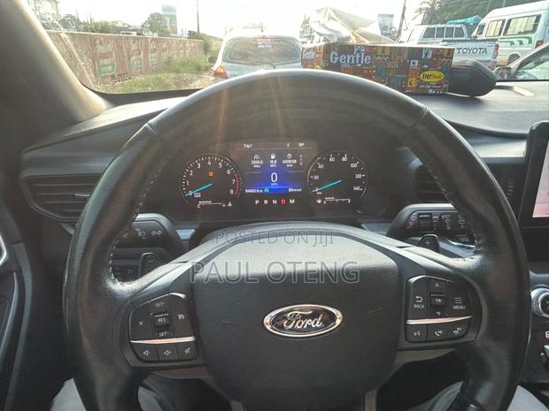 Ford Explorer XLT 4dr 4x4 (3.5L 6cyl 6A) 2013 Gray