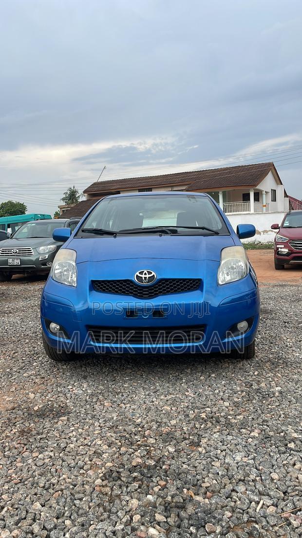 Toyota Yaris 2010 Blue