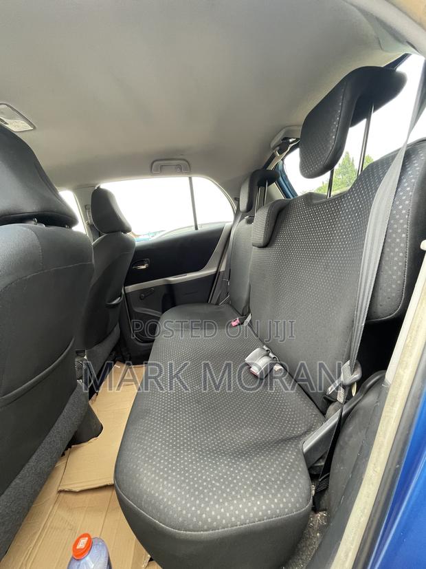 Toyota Yaris 2010 Blue