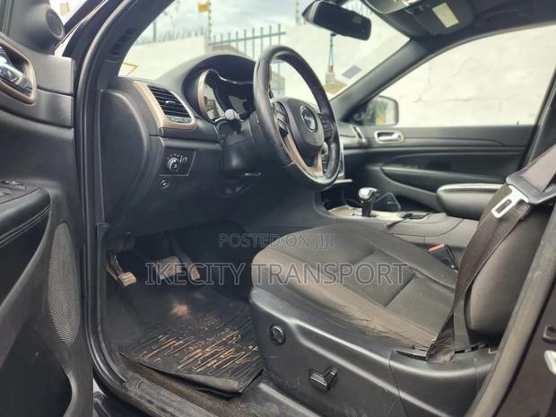 Jeep Cherokee Limited 4dr SUV (2.4L 4cyl 9A) 2015 Black