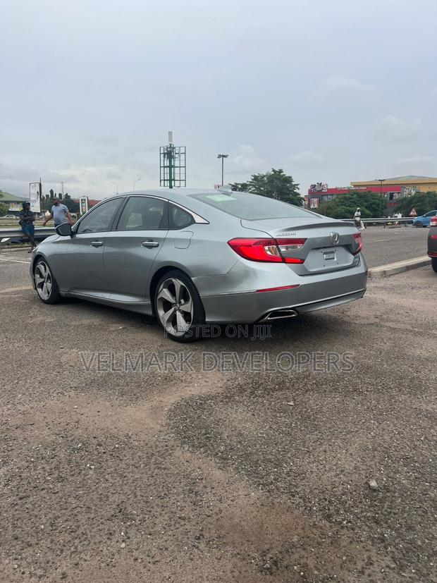 Honda Accord Touring 2.0T 2018 Gray