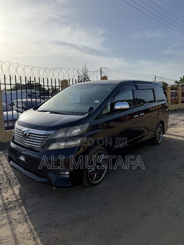 Toyota Voxy 2010 Black