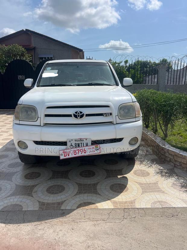 Toyota Tundra 2019 White