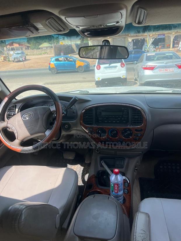 Toyota Tundra 2019 White