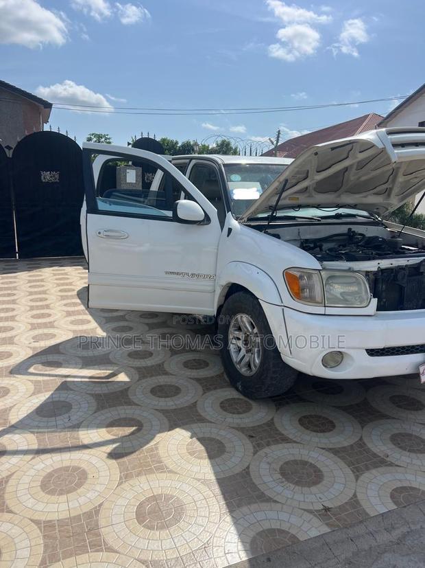 Toyota Tundra 2019 White