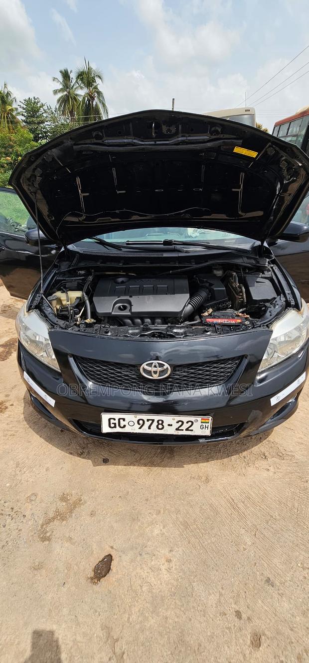 Toyota Corolla 2010 Black