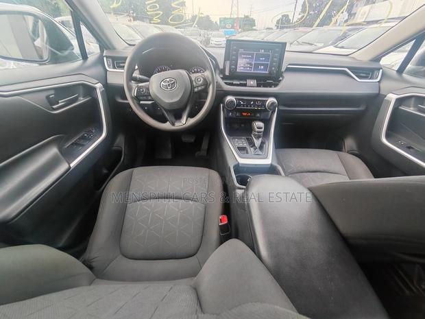 Toyota RAV4 LE 2022 Gray