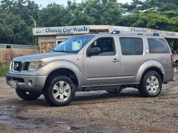 Nissan Pathfinder 2.5 dCi Comfort 2008 Silver