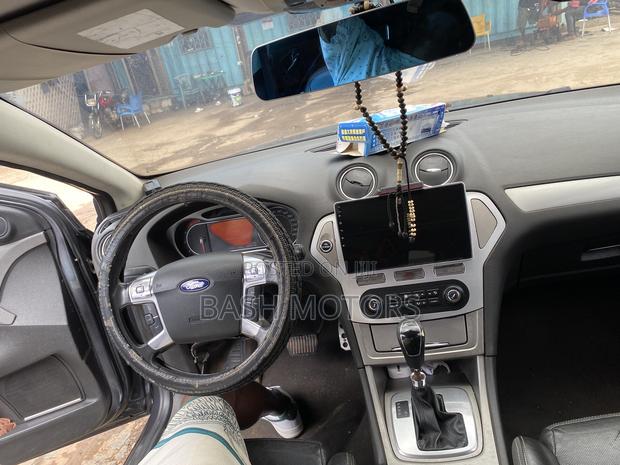 Ford Mondeo 2011 Black