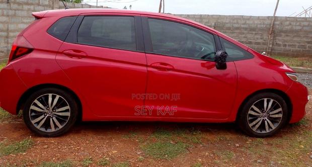 Honda Fit EX-L 4dr Hatchback (1.5L 4cyl CVT) 2015 Red