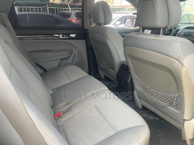 Kia Sorento LX 2012 Silver