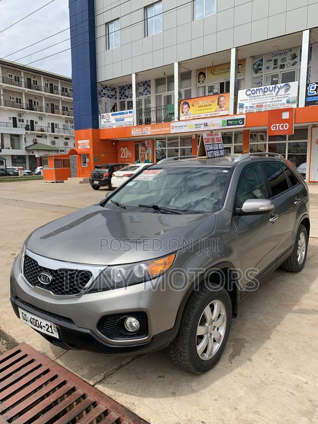 Kia Sorento LX 2012 Silver