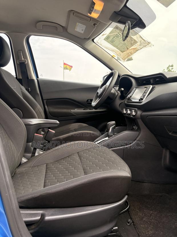 Nissan Kicks 2022 Blue