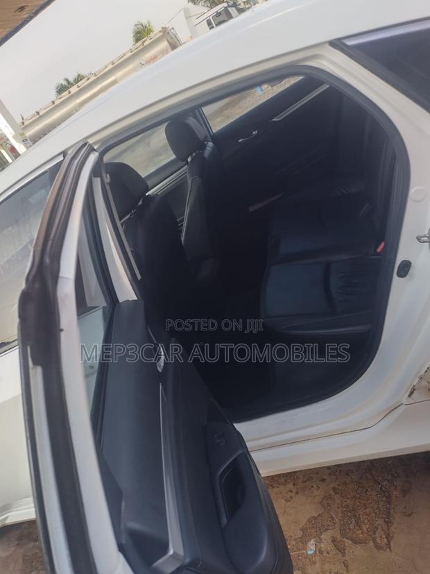 Honda Civic 2018 White