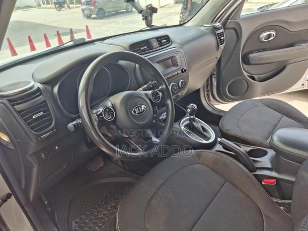 Kia Soul + 4dr Wagon (2.0L 4cyl 6A) 2015 Silver