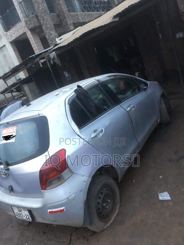 Toyota Vitz 1.0 FWD 3dr 2009 Silver