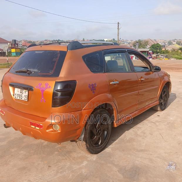 Pontiac Vibe 2007 Orange