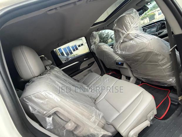 Toyota Highlander 2019 White