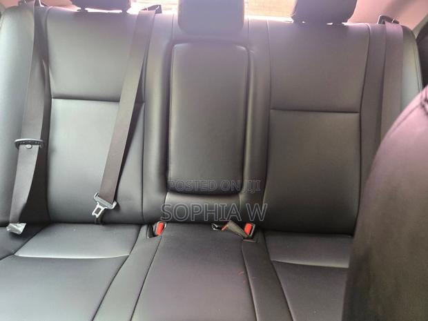 Toyota Corolla 2019 White