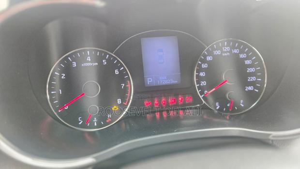 Kia Cerato 2016 Silver