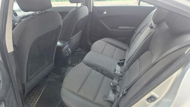 Kia Cerato 2016 Silver