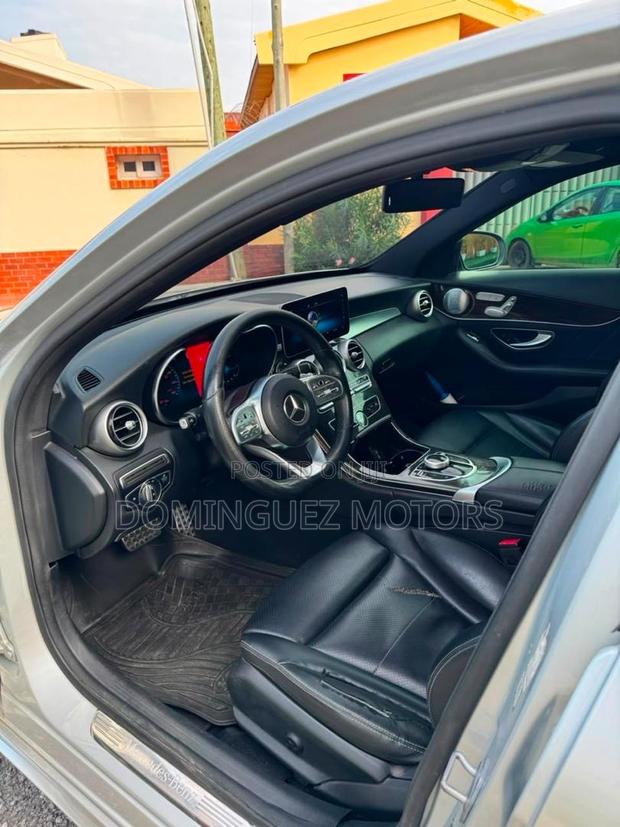 Mercedes-Benz C300 2019 Silver