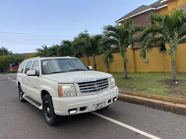 Cadillac Escalade 2012 White