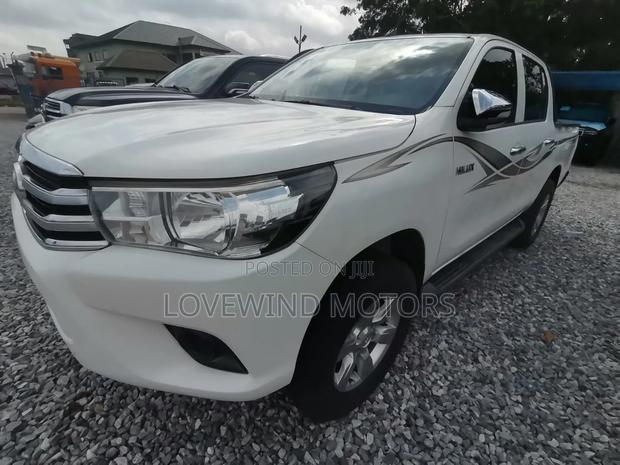 Toyota Hilux Revo Double Cab Deisel 2.4 AWD 2019 White