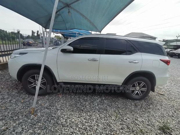 Toyota Fortuner 2.7 AWD 2014 White
