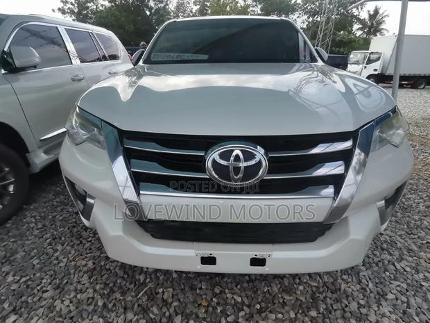 Toyota Fortuner 2.7 AWD 2014 White