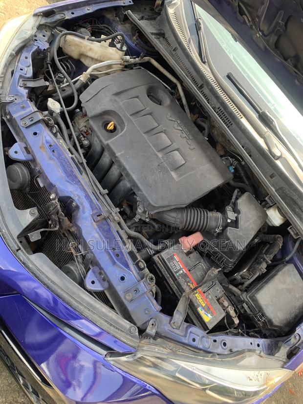 Toyota Corolla 2016 Blue