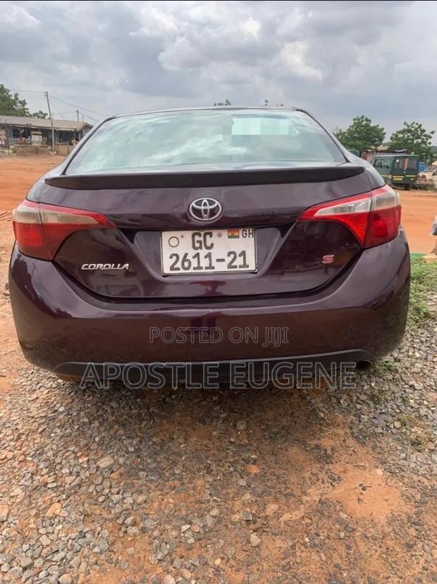 Toyota Corolla S 4dr Sedan (1.8L 4cyl CVT) 2016 Brown