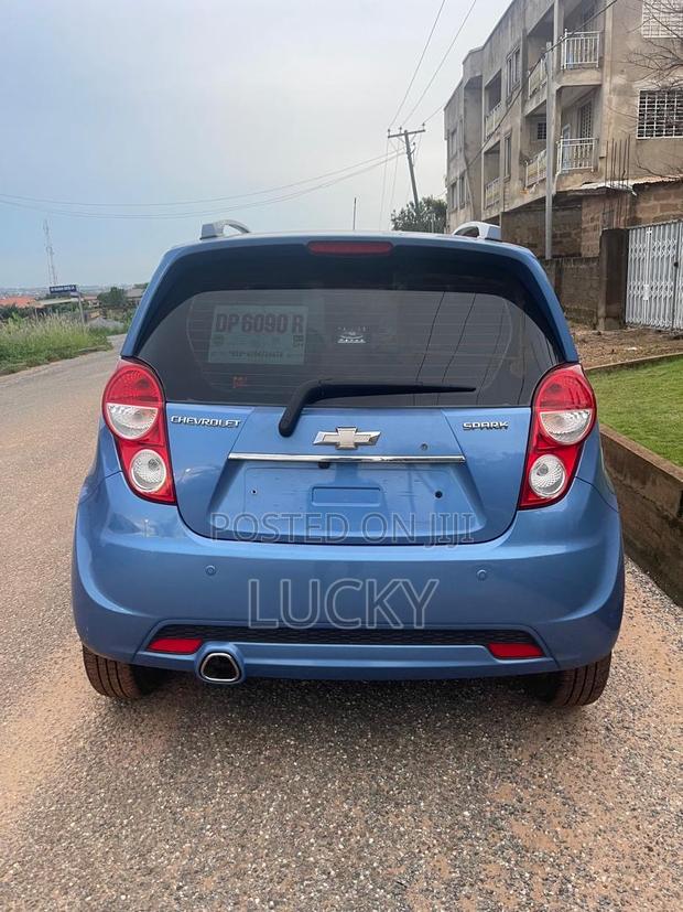 Chevrolet Spark 2LT 4dr Hatchback (1.2L 4cyl CVT) 2014 Blue