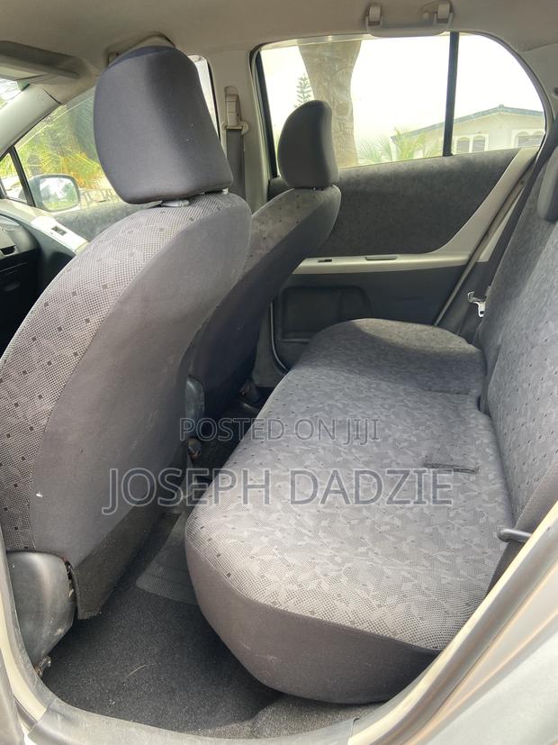Toyota Vitz 1.5 FWD 5dr 2010 Silver
