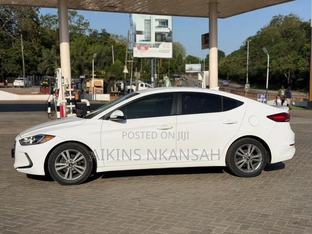 Hyundai Elantra Sport 2018 White