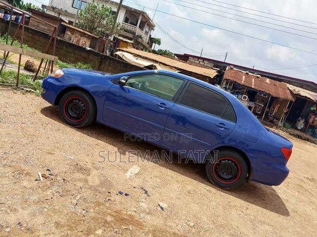 Toyota Corolla 2009 Blue