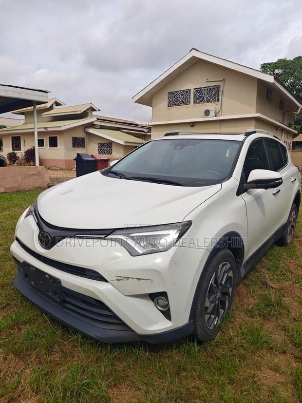 Toyota RAV4 2019 White